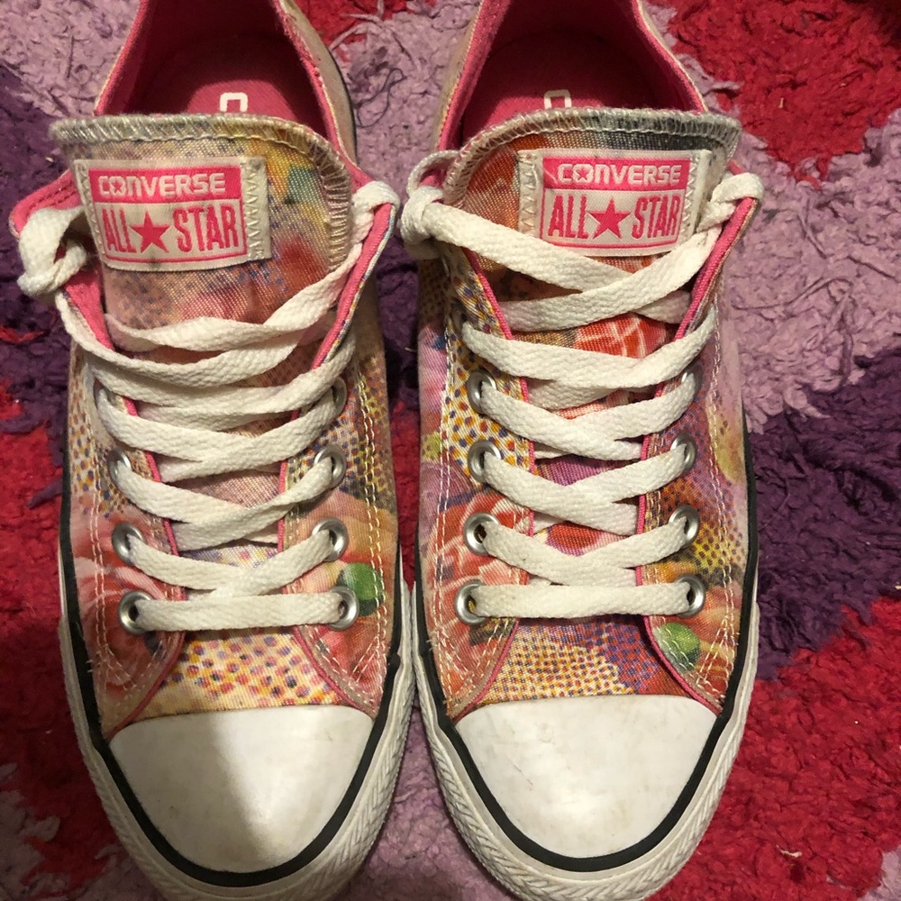 Floral design like new size7 women’s